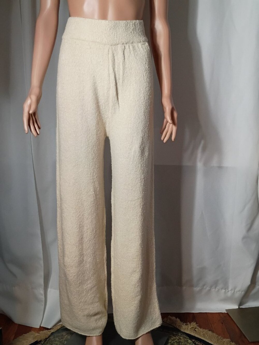 By the river cozy life ivory knit lounge pants size M NWT